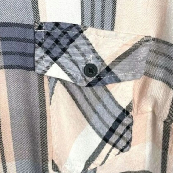 Torrid Plus Size Plaid Taylor-Blue & Pink LongSleeve Twill Camp Shirt. - Picture 12 of 12